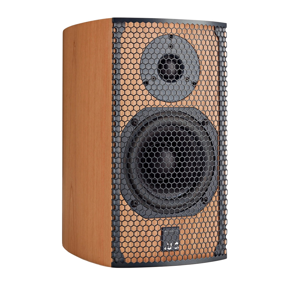 ATC SCM7 - Pair of bookshelf speakers