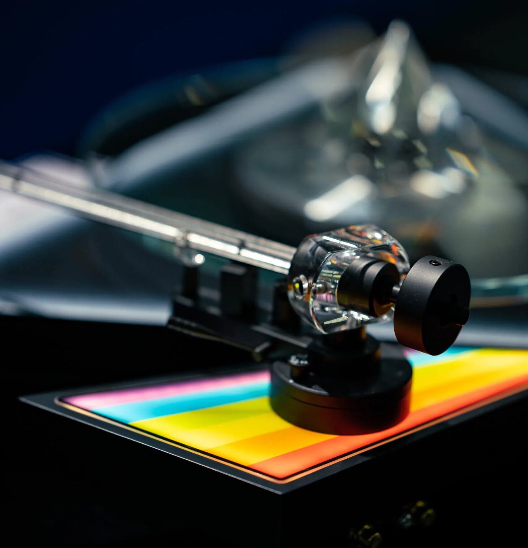 Pro-Ject The Dark Side of the Moon – Plattenspieler in limitierter Auflage