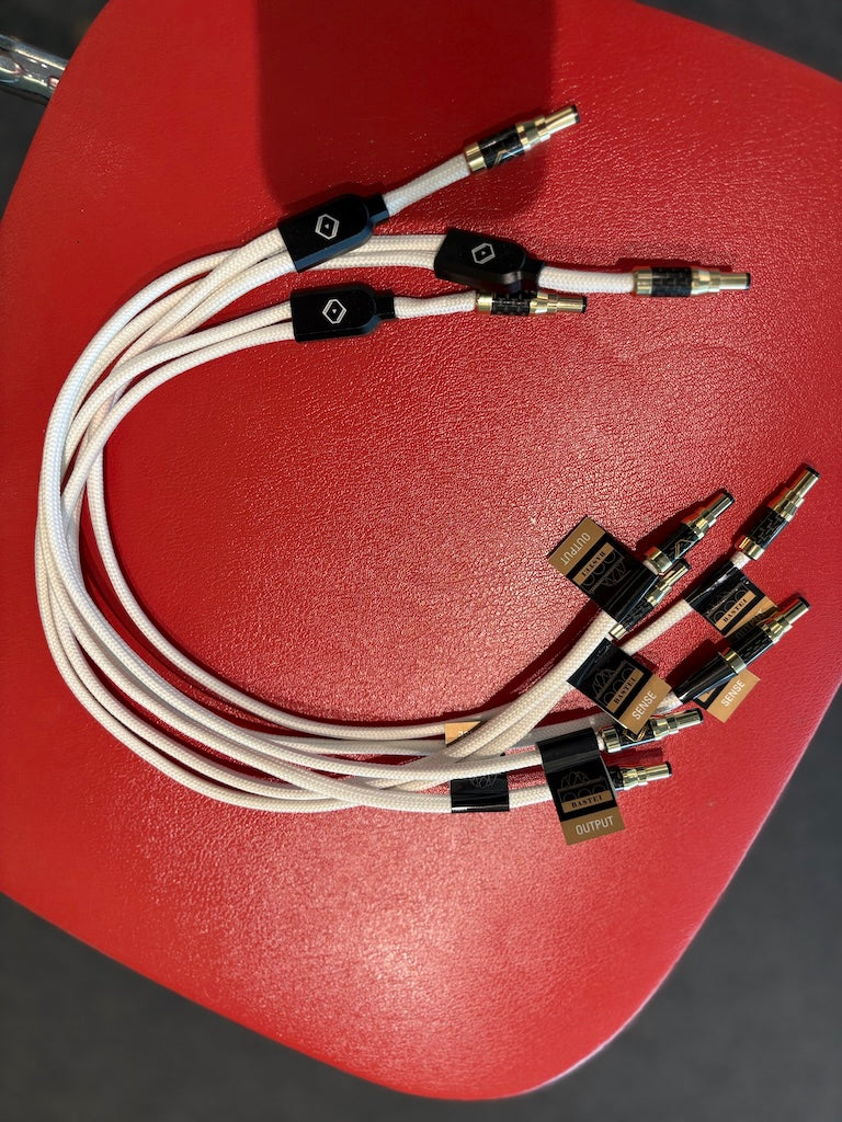 Silent Angel BASTEI Snowy White - 12V upgrade cable for Forester F2 - READY FOR DELIVERY