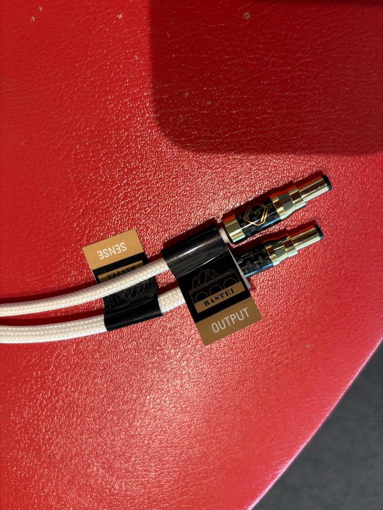 Silent Angel BASTEI Snowy White - 12V upgrade cable for Forester F2 - READY FOR DELIVERY