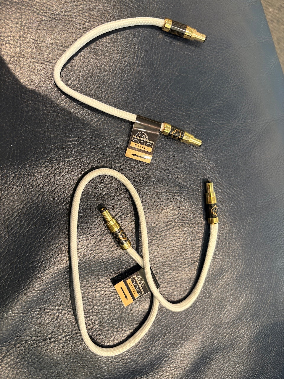 Silent Angel BASTEI Snowy White – 12V Upgrade-Kabel für Forester F2 – LIEFERFERTIG
