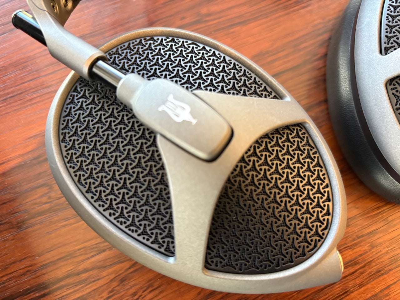 Meze Audio Elite - Hi-End Stereo Headphones - READY FOR DELIVERY in TUNGSTEN