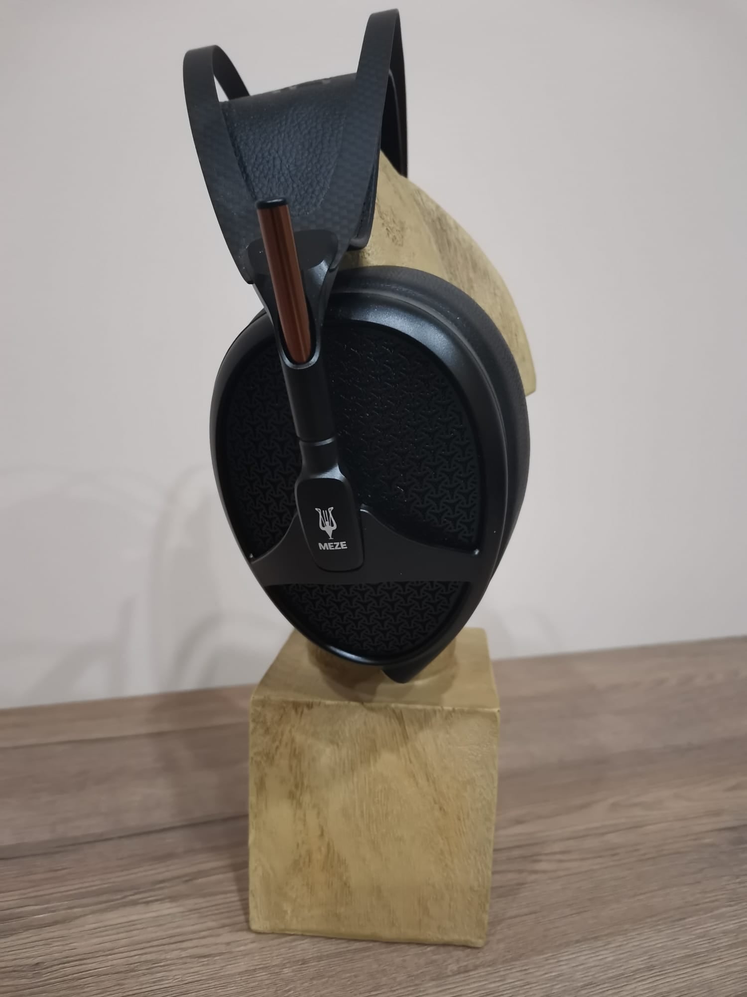 Meze Audio Empyrean - Hi-End Stereo Headphones - EX DEMO