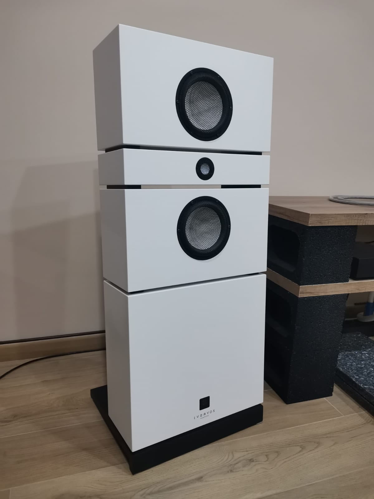 Lyravox Karlotta PURE - Active Speakers - EX DEMO