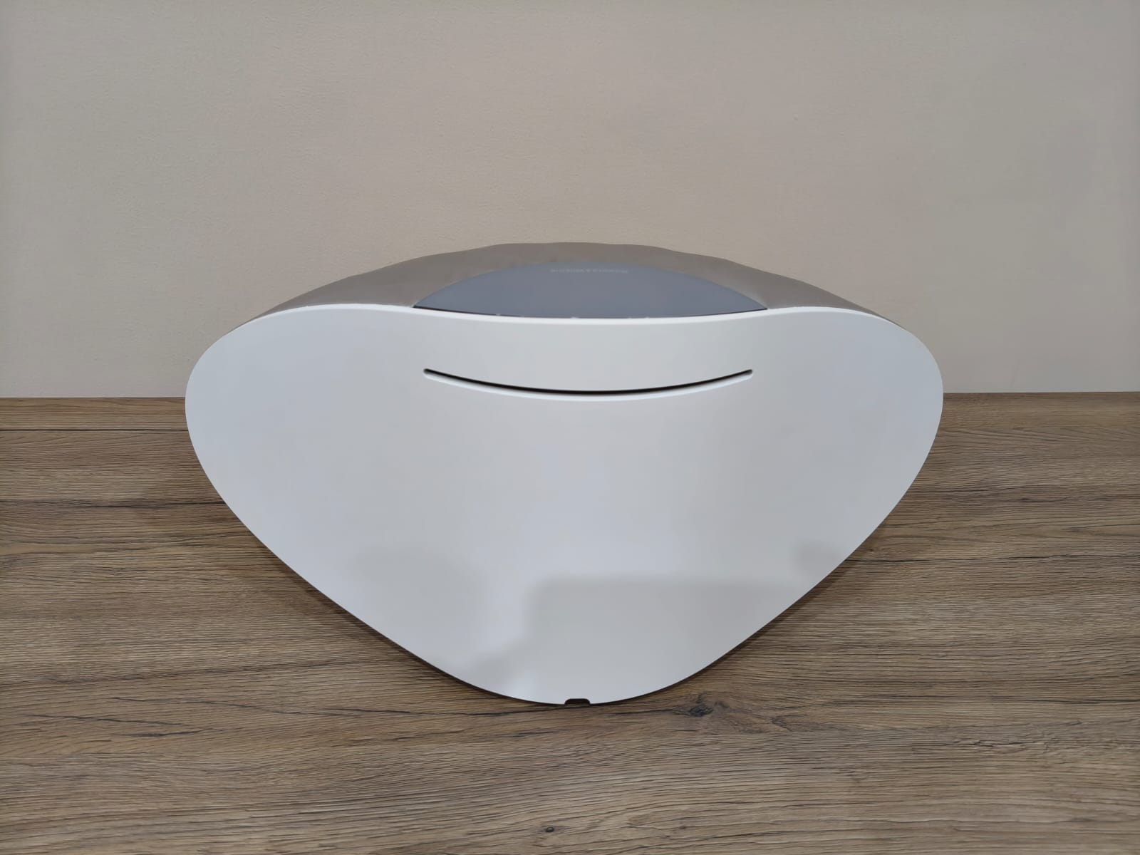 Bowers & Wilkins WEDGE SILVER - OPEN BOX