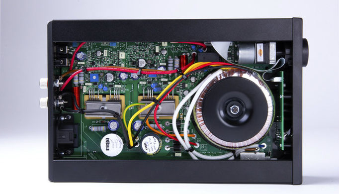 Rega IO - Amplificatore stereo