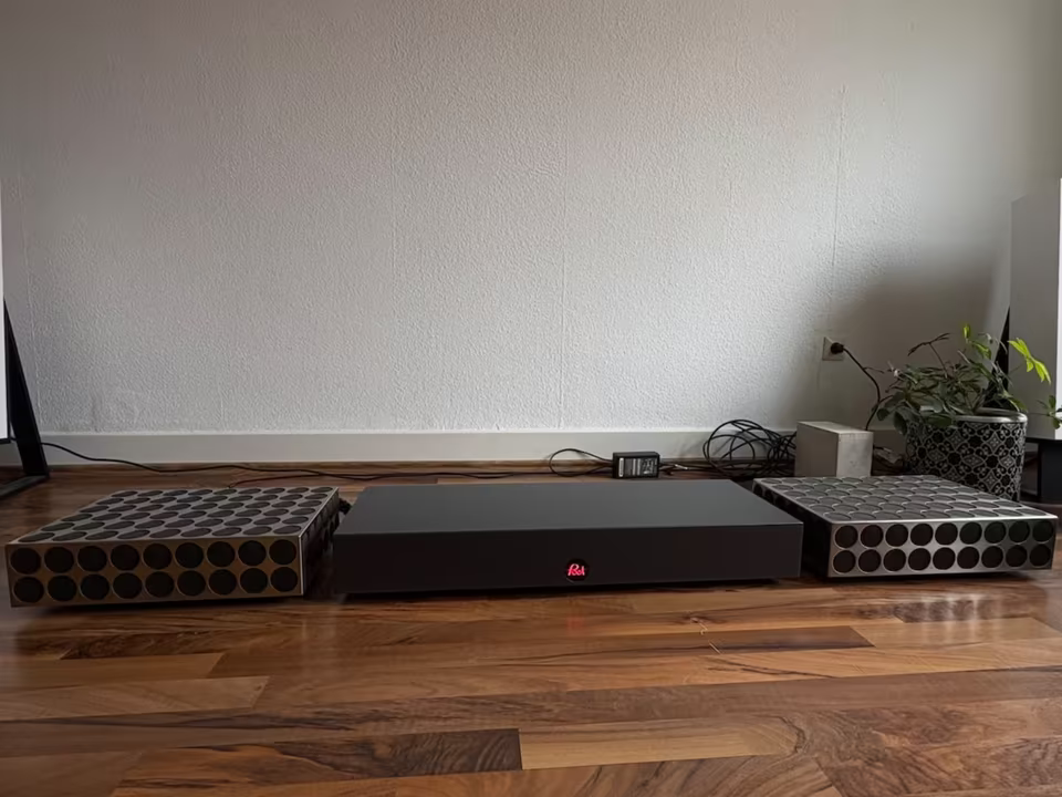 Poet baretta° - active bluetooth speaker - ASK FOR AVAILABILITY 