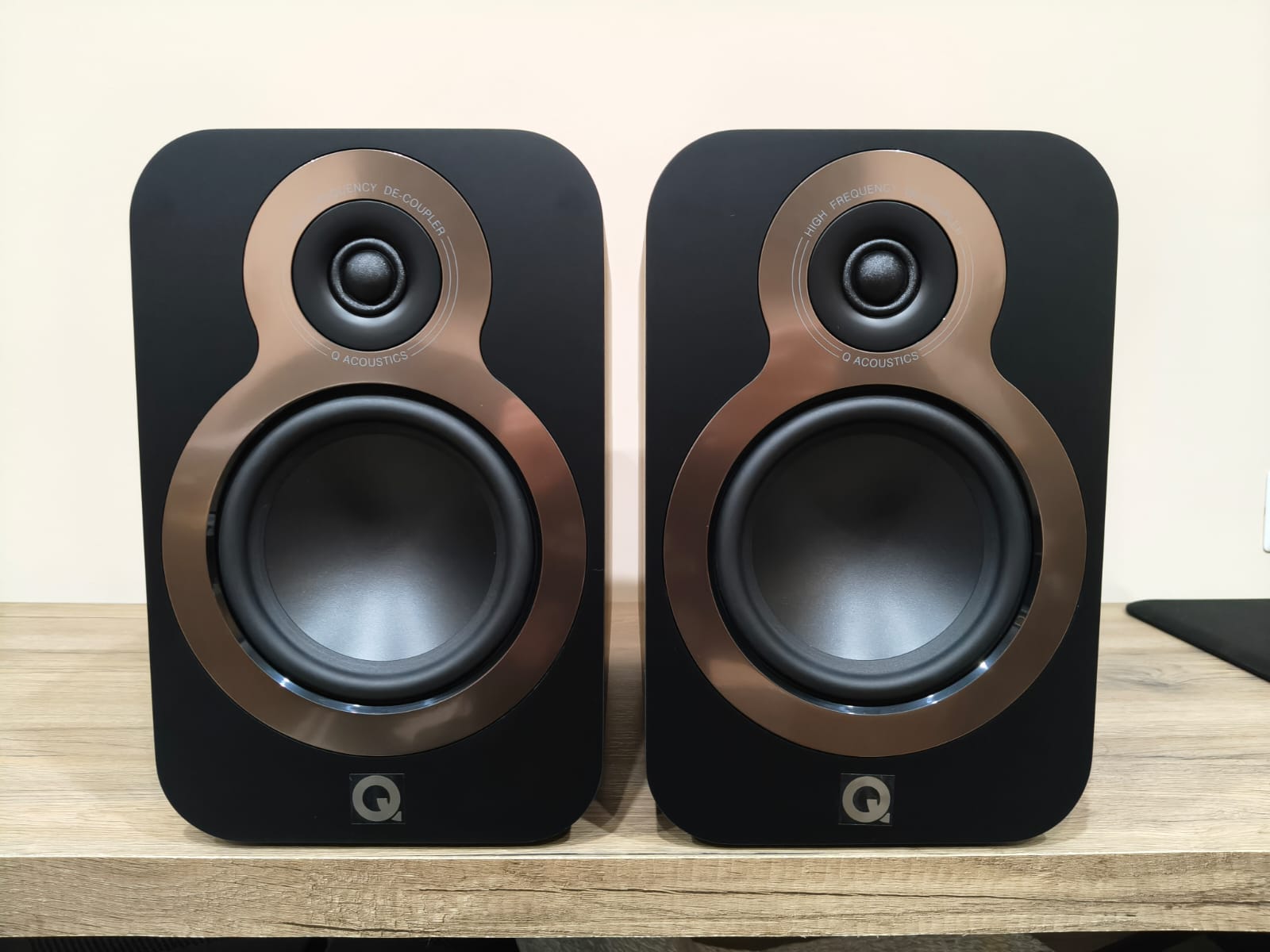 QAcoustics Q3030C - Coppia diffusori da stand - EX DEMO