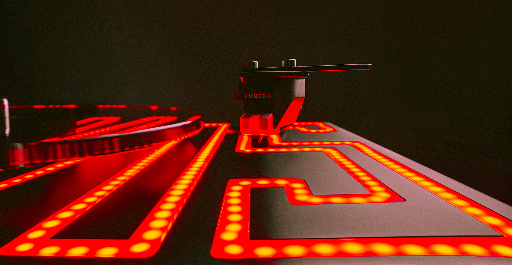 Pro-Ject The Dark Side of the Moon - Limited Edition Turntable 