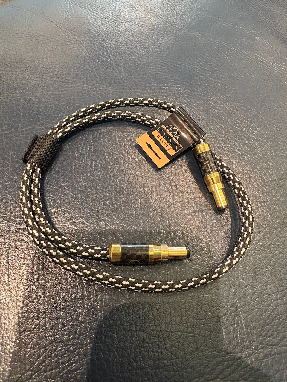 Silent Angel BASTEI Zebra Plaid - cavo 5V upgrade per Forester F1 - SCATOLA APERTA