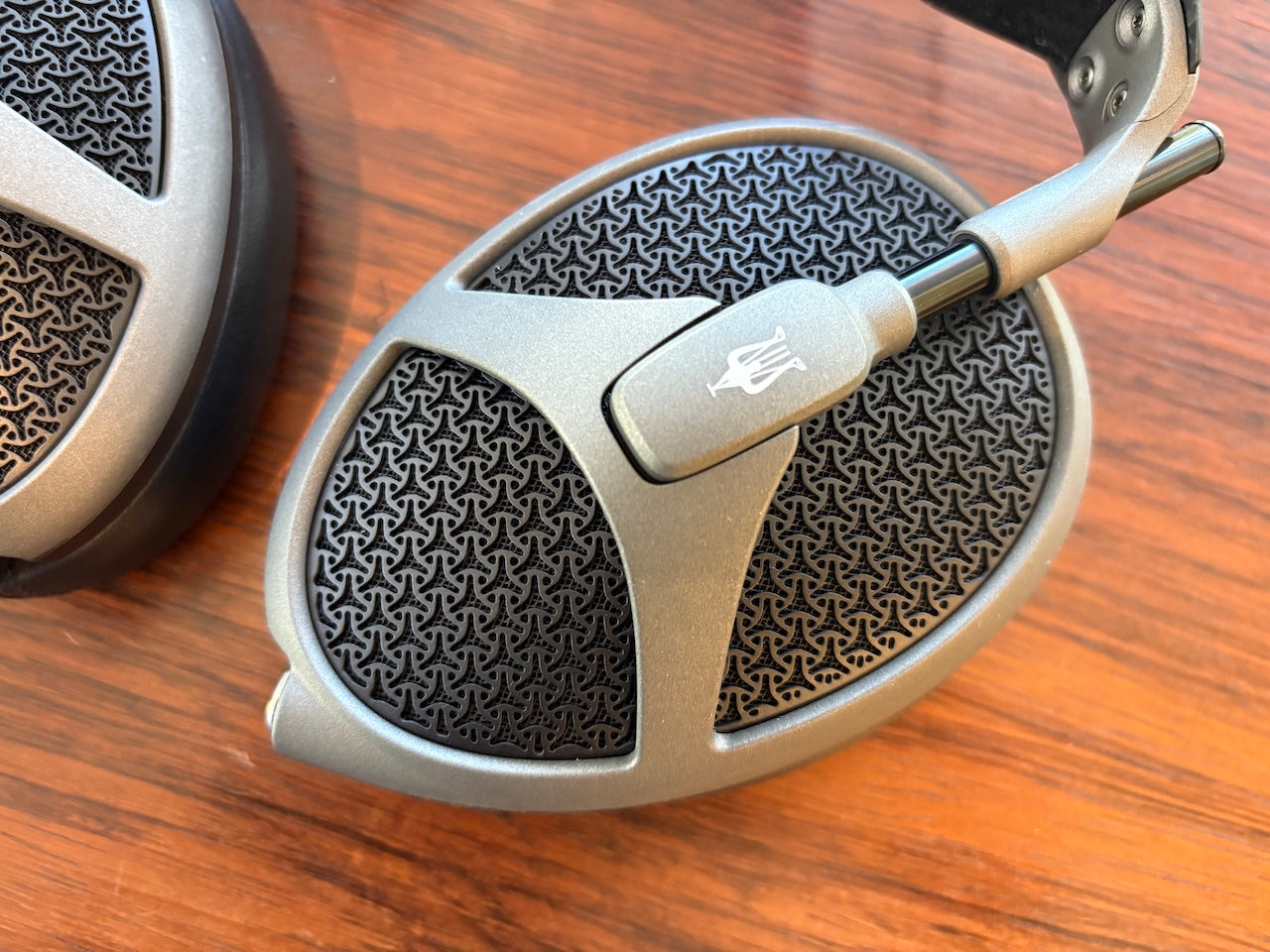 Meze Audio Elite - Hi-End Stereo Headphones - READY FOR DELIVERY in TUNGSTEN