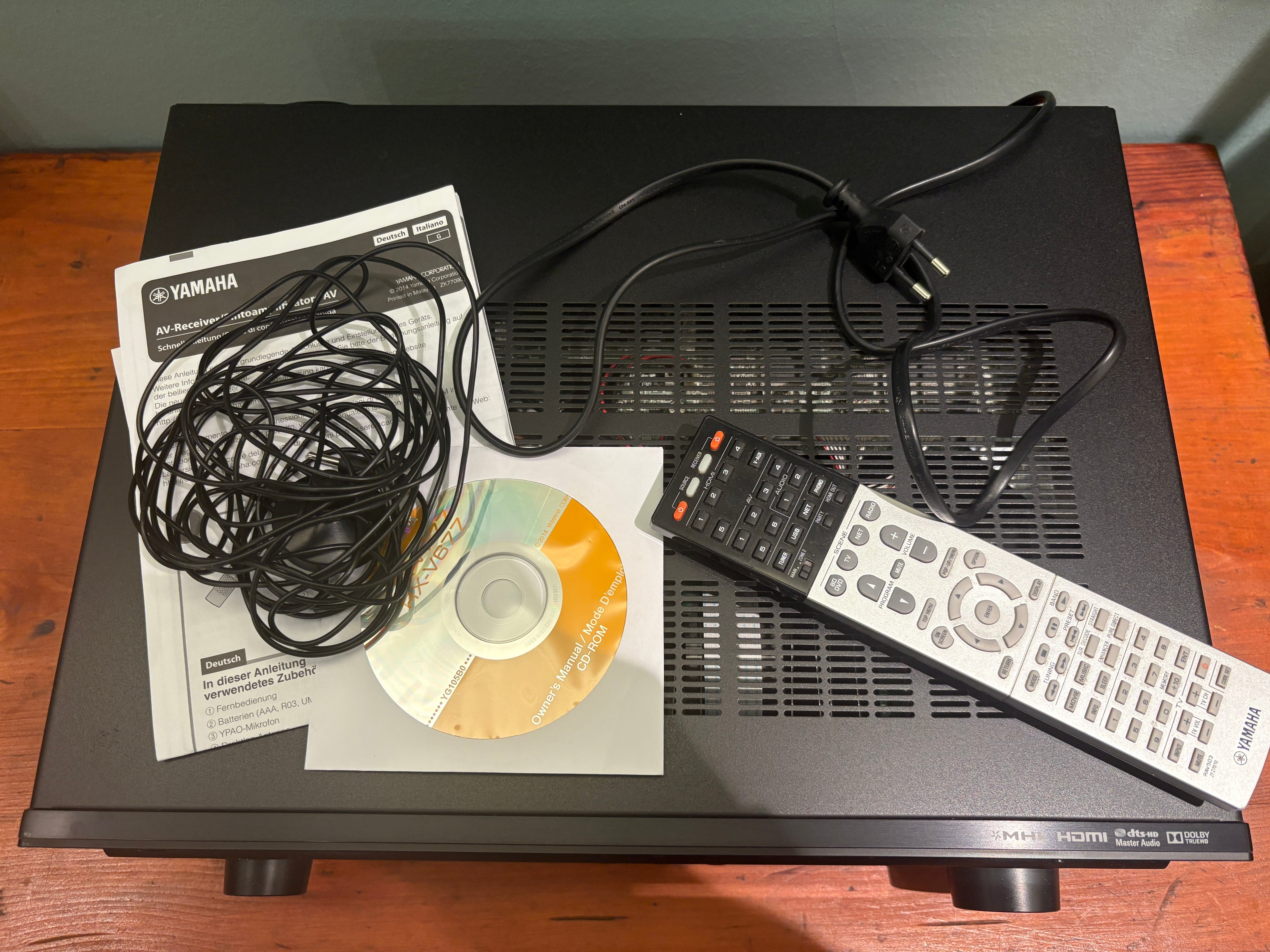 Yamaha RX-V777 - Amplificatore Audio Video - USATO