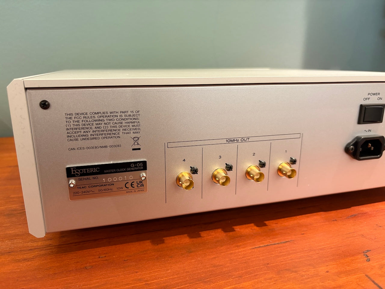 Esoteric G-05 - Master Clock Generator - VORFÜHRMODELL