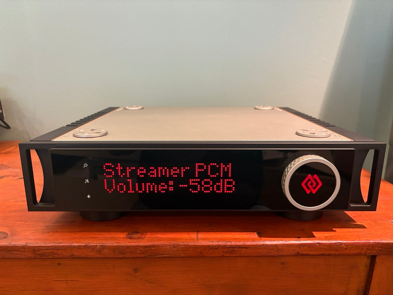 Aviik u188 – Amplificatore Integrato con DAC e Streamer - USATO