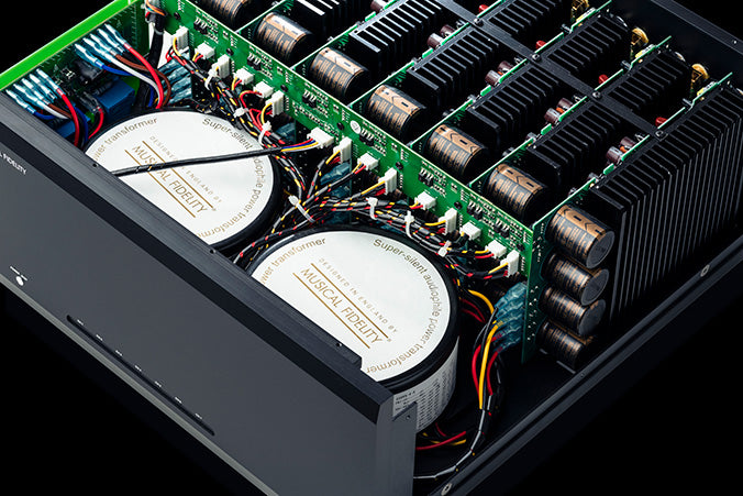Musical Fidelity M6x 250.7 - Finale Multicanale