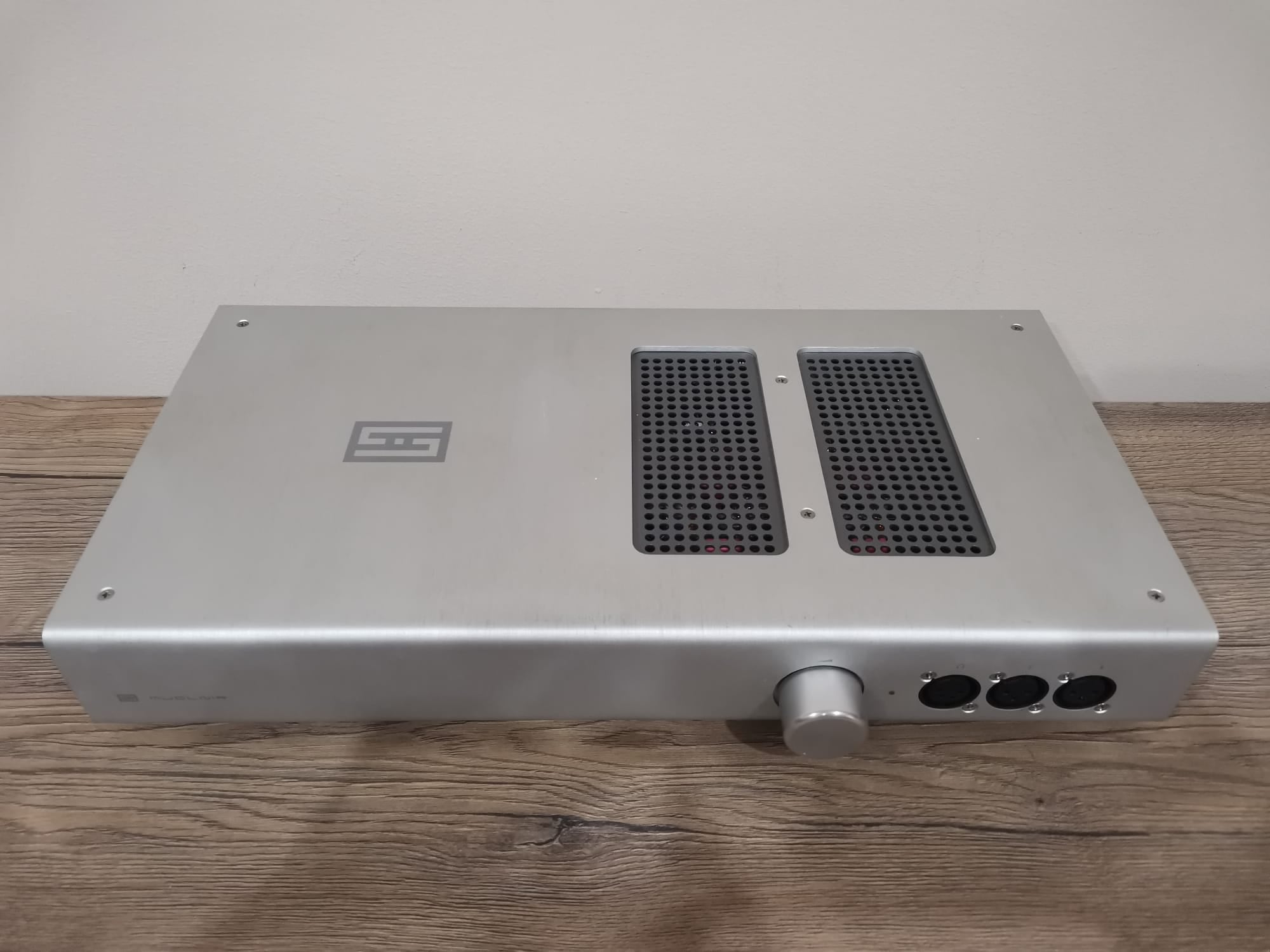 Chord Hugo TT2 – DAC-Vorverstärker und Kopfhörerverstärker – GEBRAUCHT