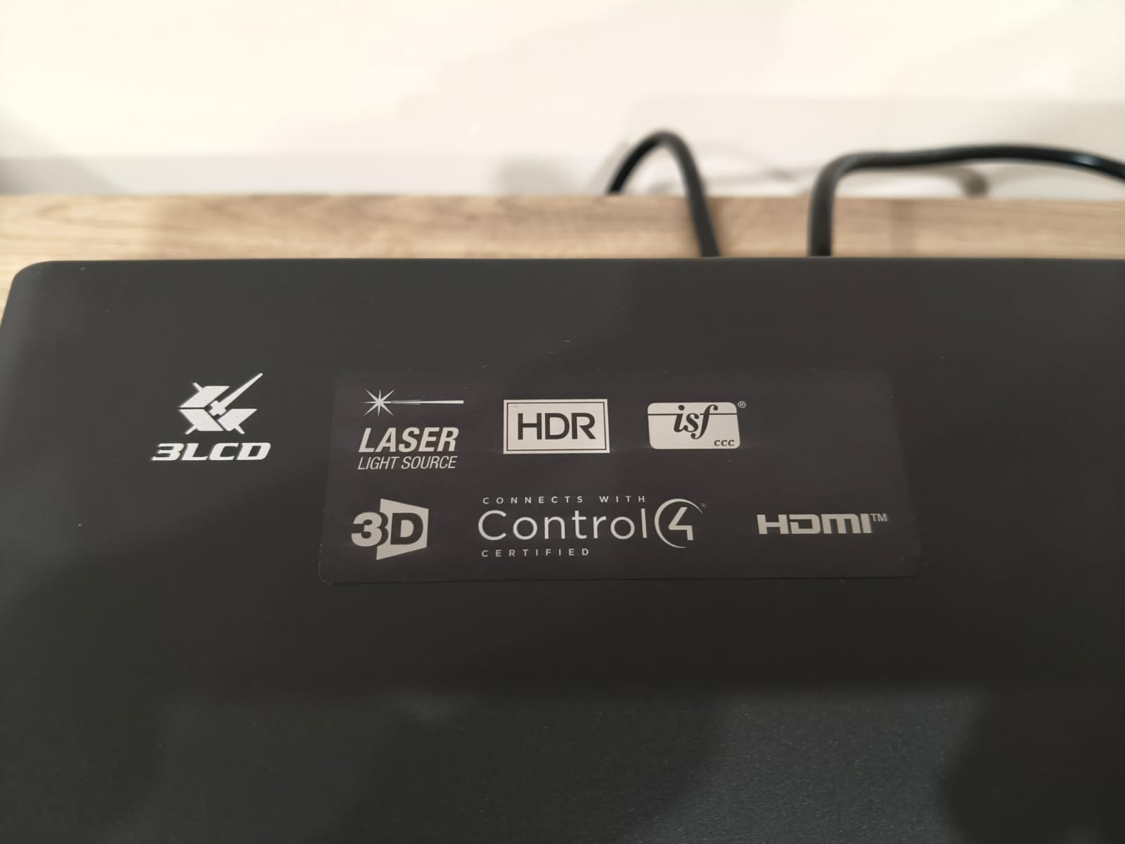 Epson EH-LS300B – Kurzdistanz-Videoprojektor – LIEFERFERTIG 