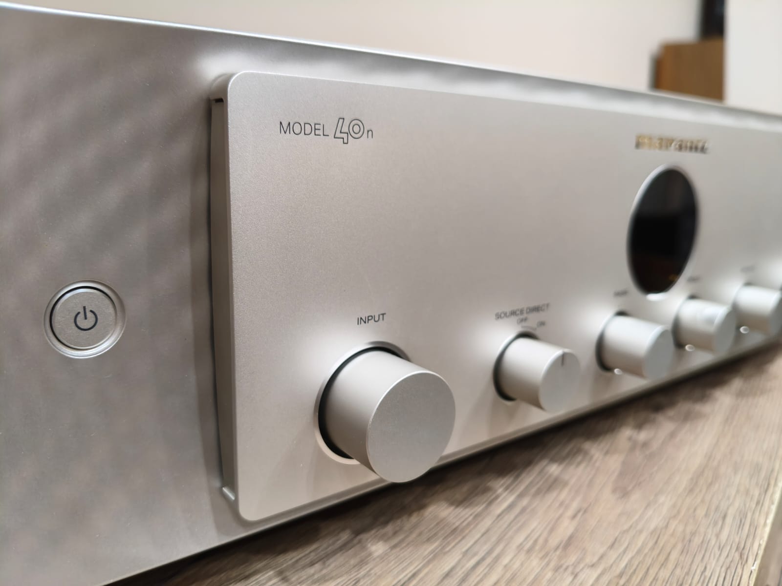 Marantz Modell 40N – Verstärker mit integriertem Streamer – Silber – OPEN BOX