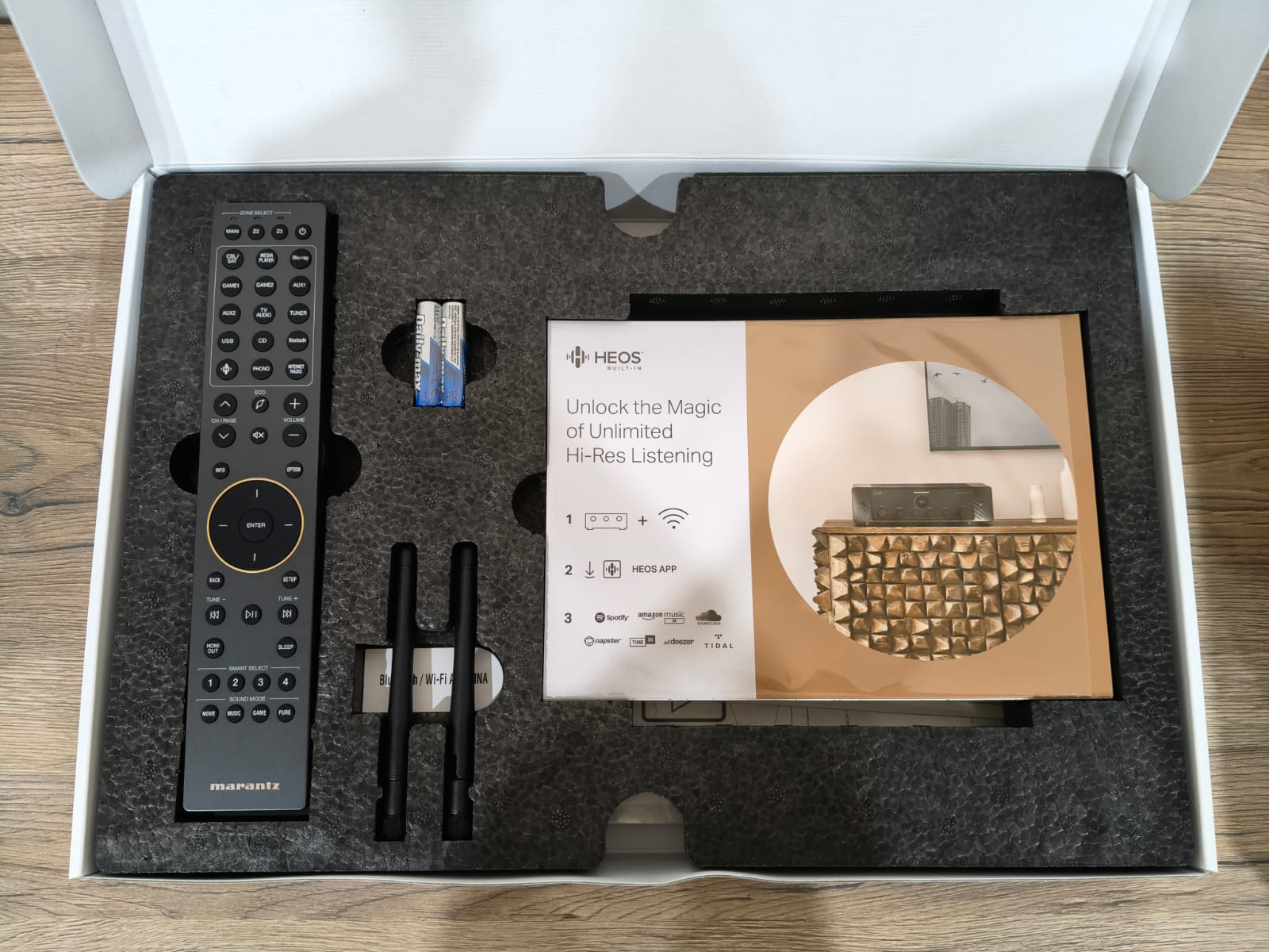 Marantz Cinema 40 - 9.4 Channel 8K AV Amplifier